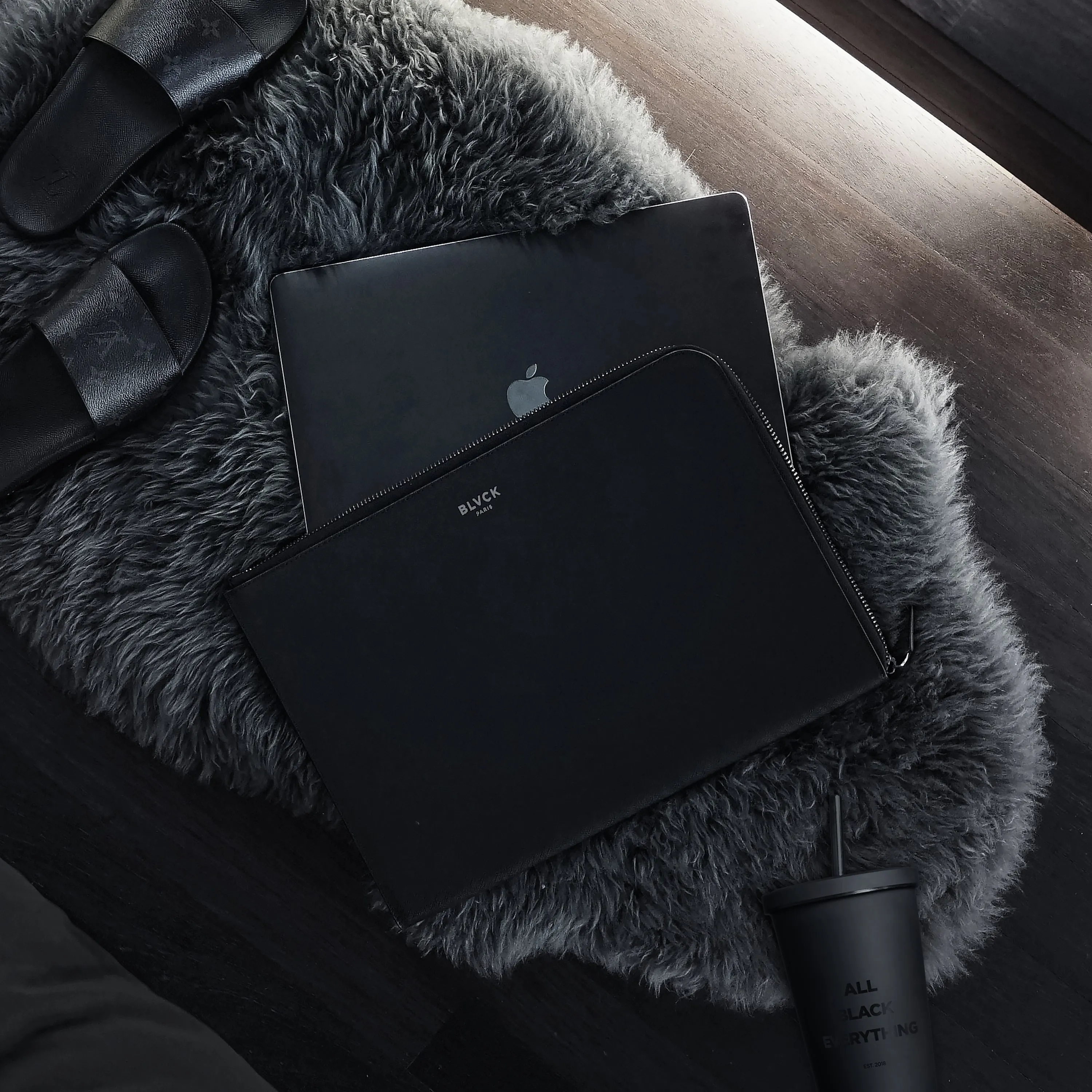 Blvck MacBook Sleeve